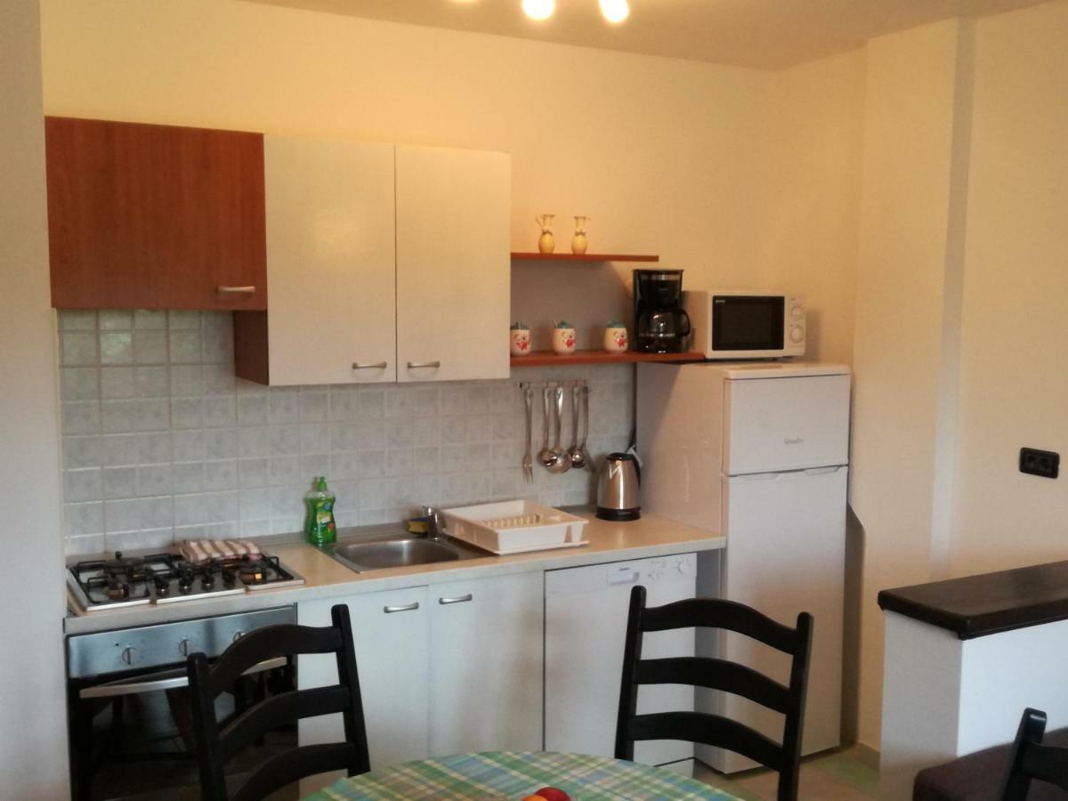 Apartment Rojnic Galižana Buitenkant foto